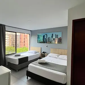Gran Conquistador 33 3*, Medellín Colômbia